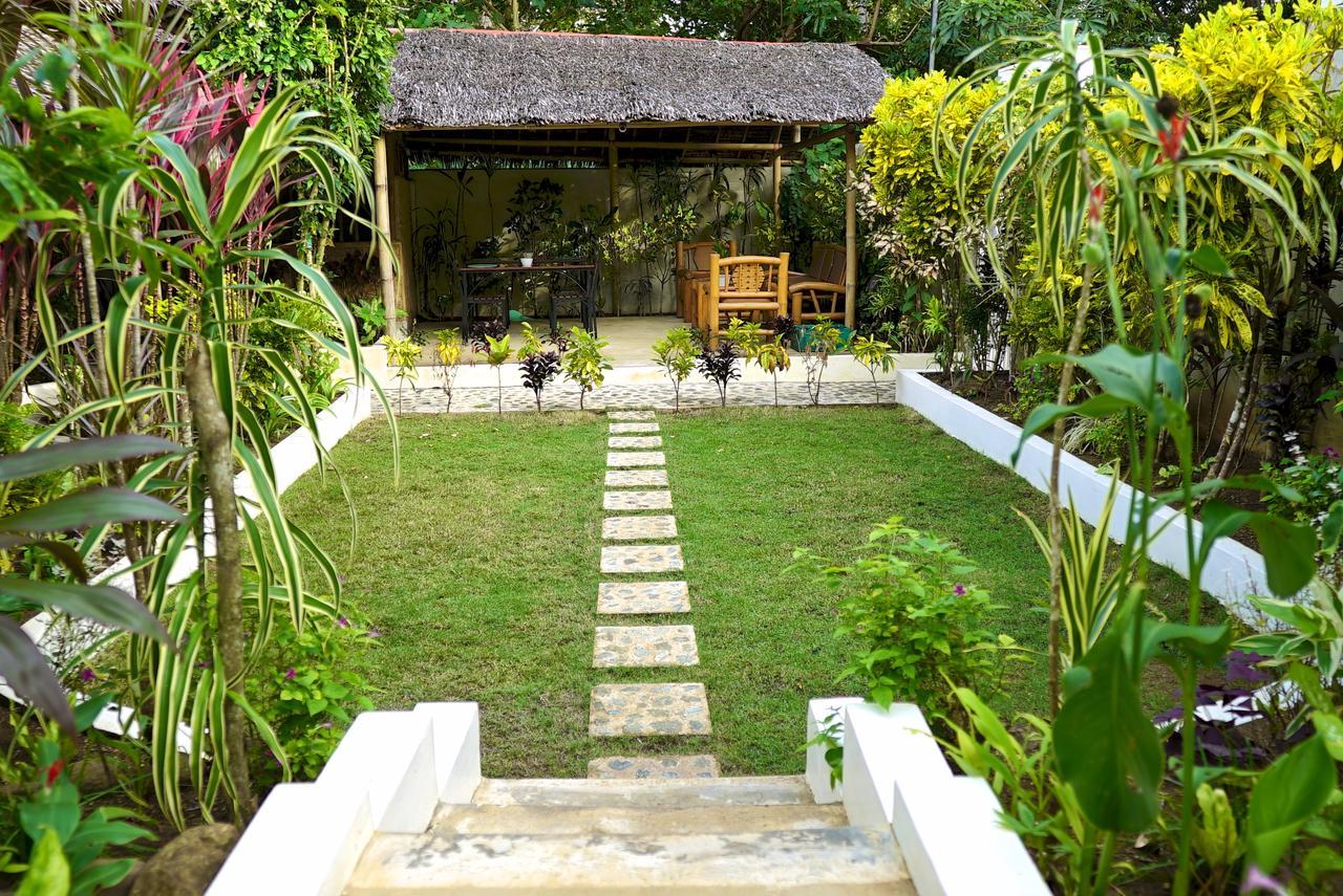 Guindulman Bay Tourist Inn Exterior photo