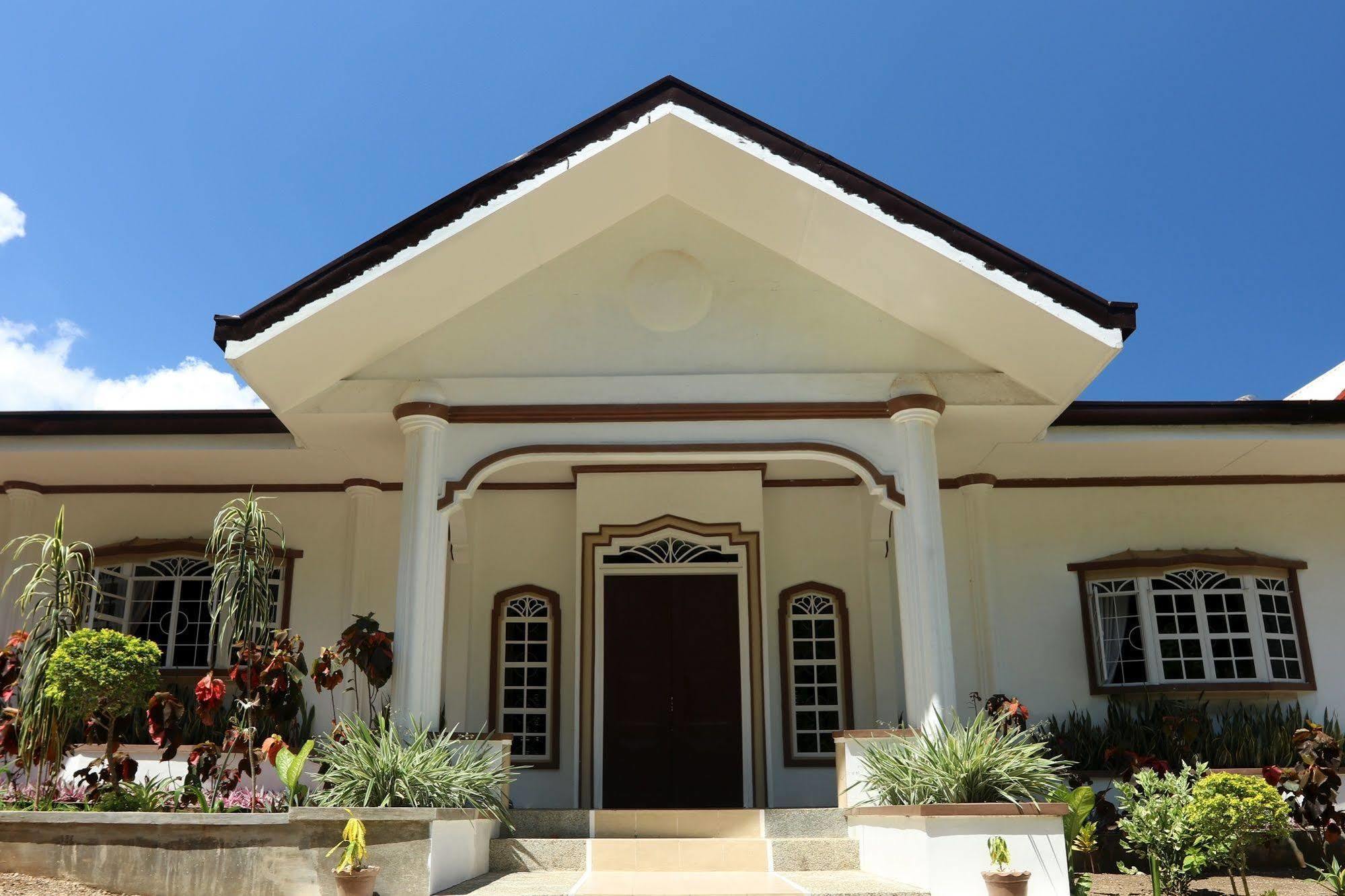 Guindulman Bay Tourist Inn Exterior photo